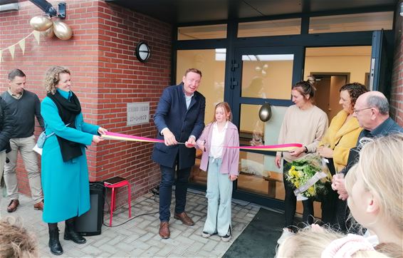 Basisschool Den Heuvel opent nieuwe gebouwen - Lommel