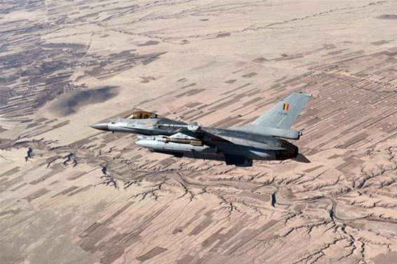 Defensie stuurt F-16's naar Midden-Oosten - Peer