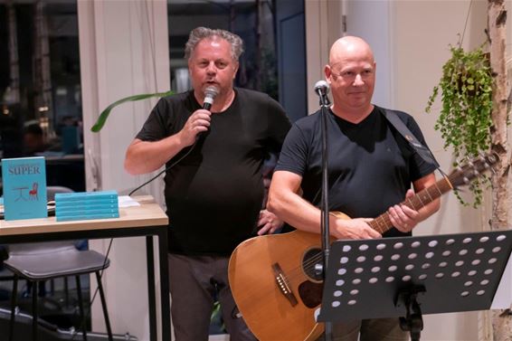 Dirk en Rudi brengen 'Verliedjes' - Lommel