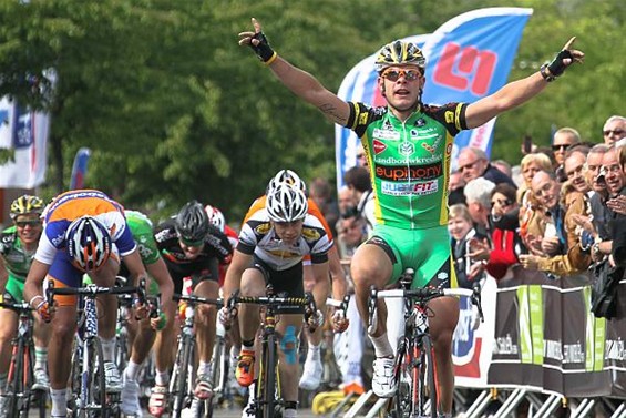 Kevin Claeys wint Ronde van Limburg - Tongeren