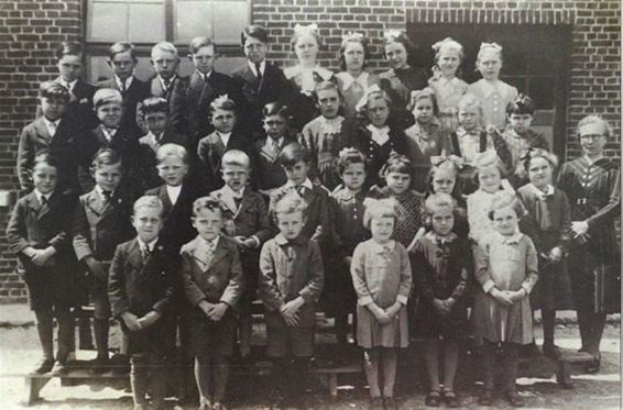 Leerlingen van de school van Plockroy - Oudsbergen