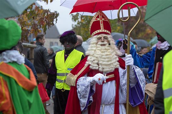 Sinterklaas arriveert in Peer - Peer