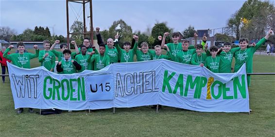 Hamont-Achel - U15b van Achel VV kampioen