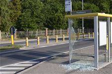 Vandalisme aan bushokjes  kost stad veel geld - Beringen