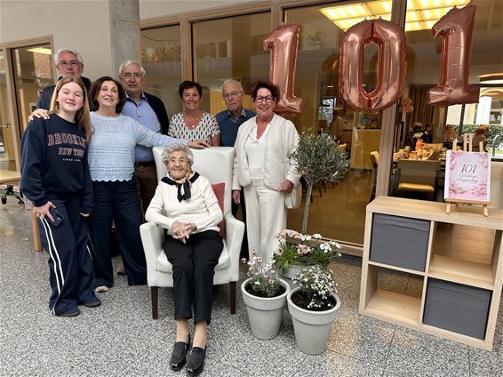 101 kaarsjes voor Maria Vaes - Beringen