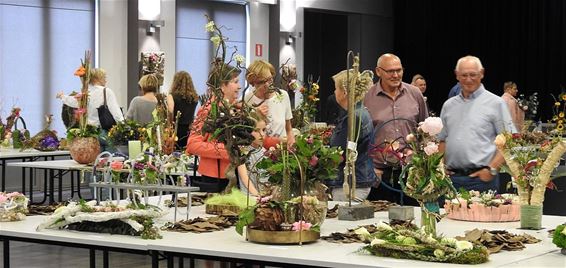 140 bloemstukken in één tentoonstelling - Bocholt