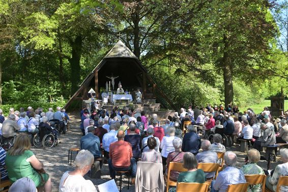 200 jaar Koersels Kapelleke gevierd met hoop - Beringen