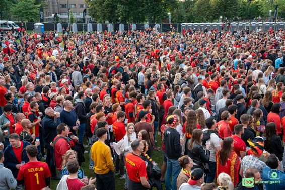 3.000 FussPeltenaren zien Rode Duivels winnen - Pelt