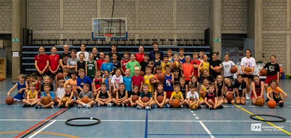 64 jeugdspelers op basketkamp BBC Lommel - Lommel