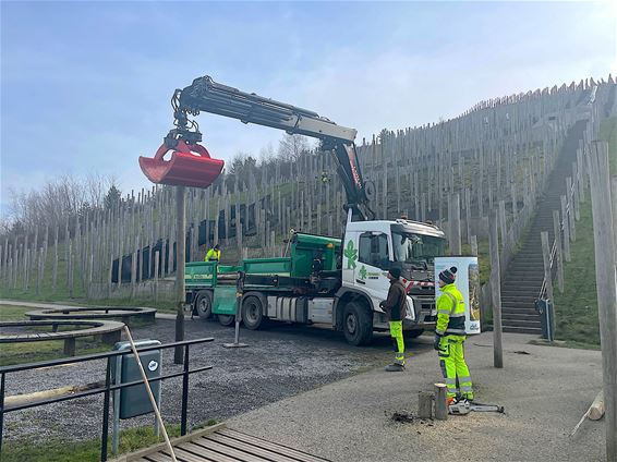 70 nieuwe palen voor Avonturenberg - Beringen