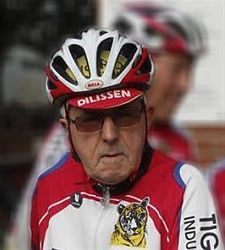 84 jaar en nog altijd fietsen - Neerpelt