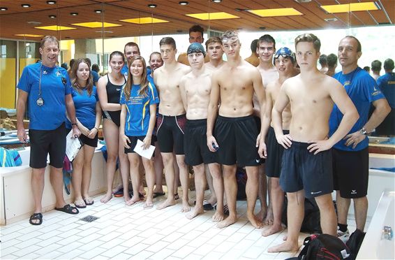 Ambiance in het zwembad voor kampioenschappen - Lommel