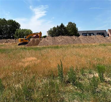 Oudsbergen - Archeologisch onderzoek gestart op Hoge Hof