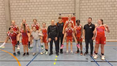 Basket: meisjes 14B winnen van Mol - Lommel