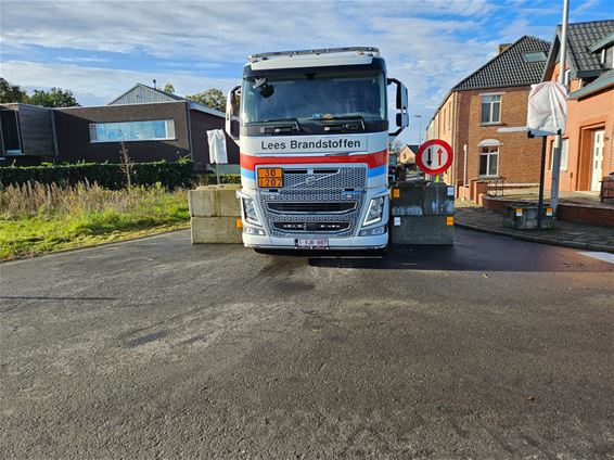 Betonblokken zorgen voor ergernissen - Beringen