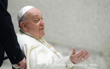 Bidden voor doodzieke paus Franciscus - Lommel & Bocholt