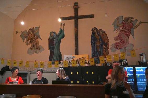 Bierproeven in kapel - Leopoldsburg