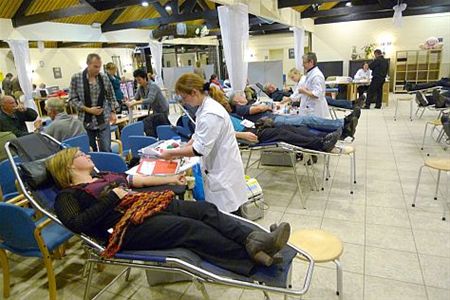 Bloed aan de lopende band - Lommel