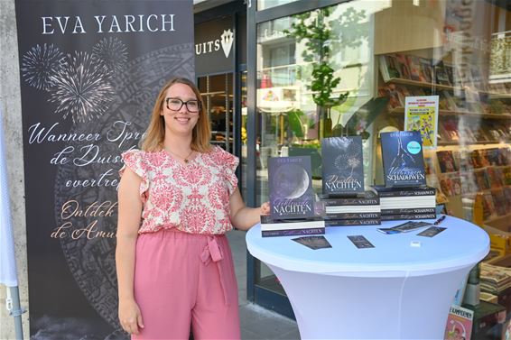 Pelt - Boekenbabbel met schrijfster Eva Yarich