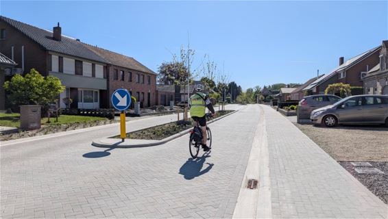 Bomerstraat opnieuw open voor verkeer - Peer