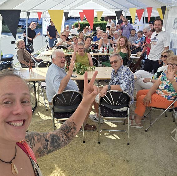 Boonskuil en Oude Kerkhofstraat feesten samen - Pelt