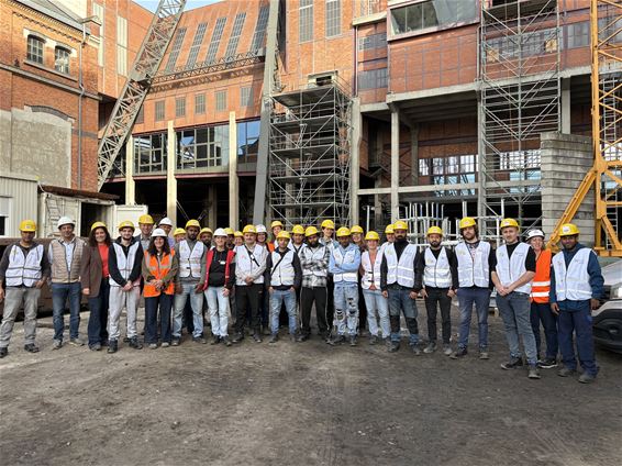 Bouwsafari moet jongeren warm maken voor de bouw - Beringen