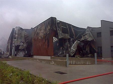 Brand vernielt opslagplaats (2) - Hamont-Achel