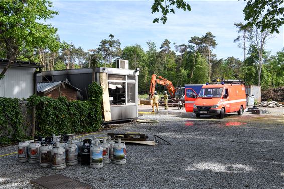 Brand vernielt opslagruimte restaurant 't Hoeveke - Beringen