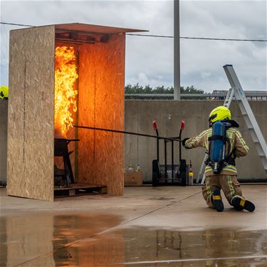 Brandweer zet deuren al om 11 uur open - Lommel
