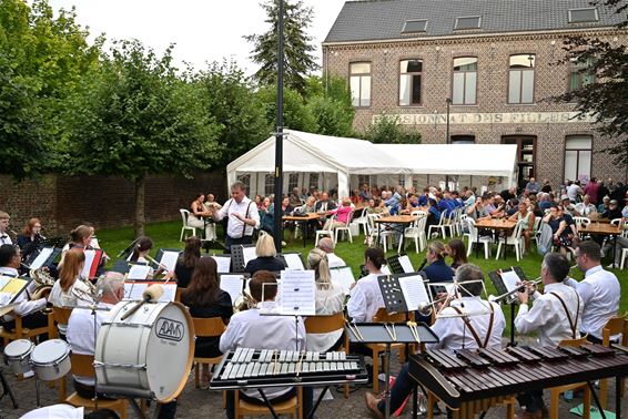 Bree - Bree viert Vlaamse feestdag met muziek
