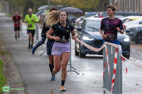 Broer en zus winnen op Achelse Kluis Trail & Walk - Pelt