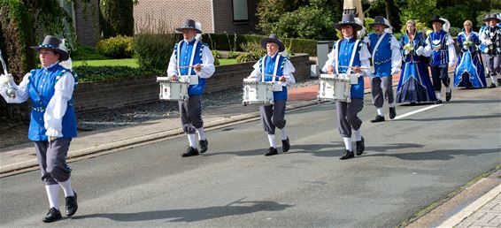 Dames Sint-Laurentius naar schuttersfeest - Bocholt