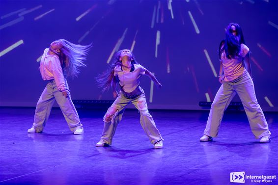 Pelt - Dansspektakel van dansschool DVision