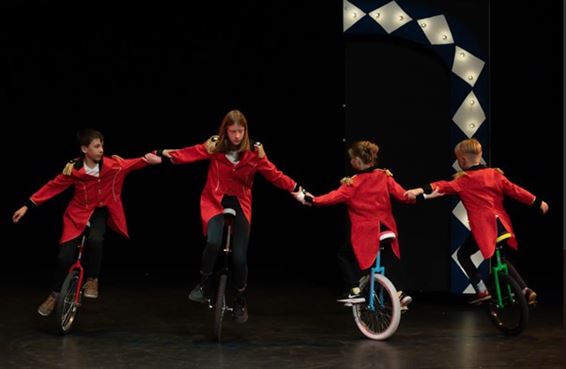 Bree - Dansstudio Crescendo leert je alles over circus