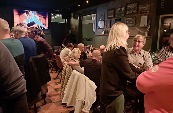 De 'graasj' is toe, het café is terug open - Pelt