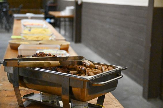 De grootste buurtbarbecue van Gelderhorsten - Lommel