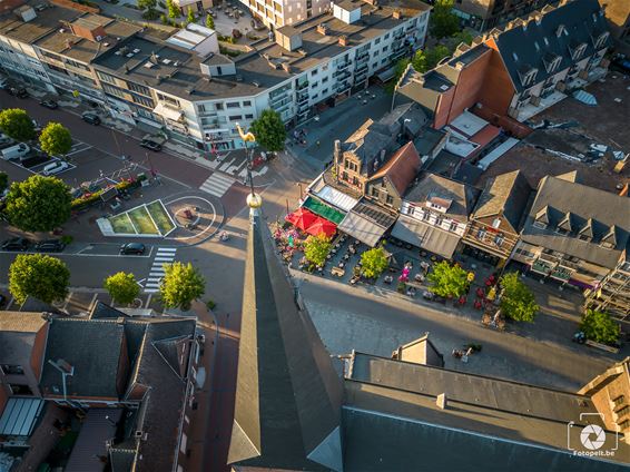 De hoogte van de Sint-Niklaaskerk - Pelt