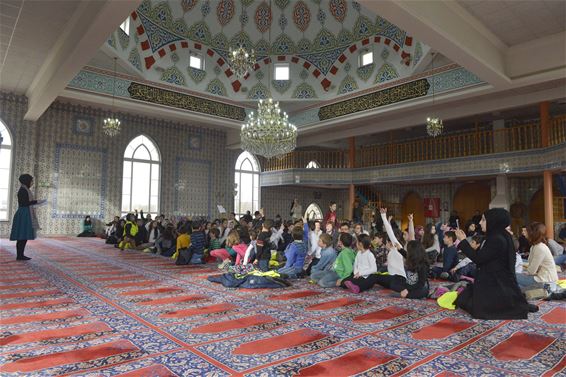 De Horizon op bezoek in de Fatih Moskee - Beringen