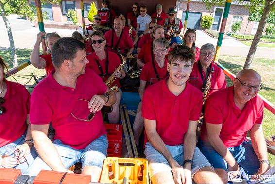 De Oelewappers openen Werkplaatsen kermis - Lommel