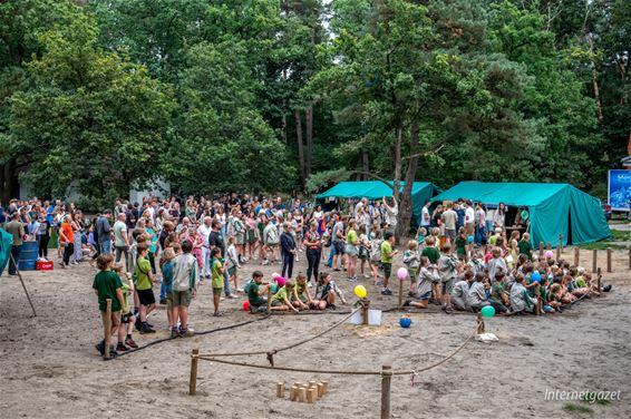 De 'overgang' van de Scouts Neerpelt-centrum - Neerpelt
