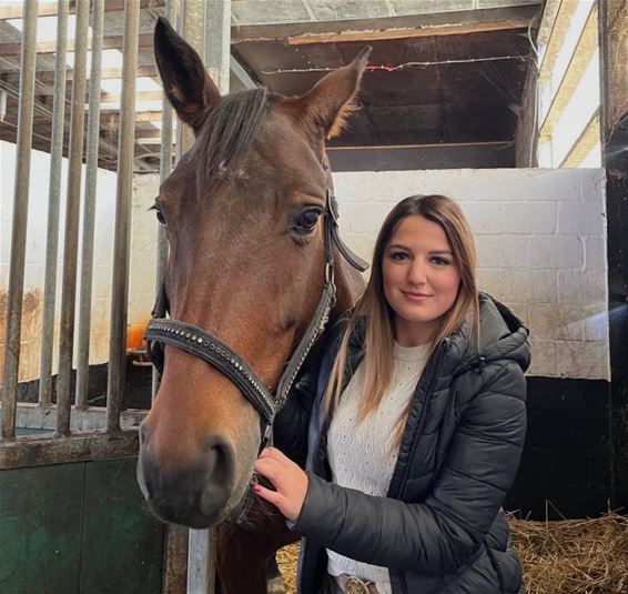 De passie van Hajar: paarden! - Lommel