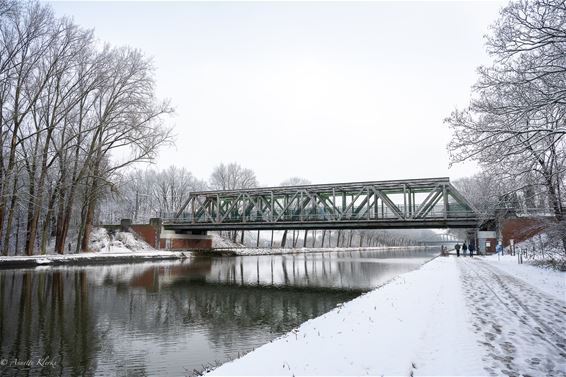 De sneeuwwandeling van Annette - Pelt