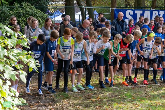 DECO-veldloop lokte 690 lopers naar Dommelhofbos - Pelt
