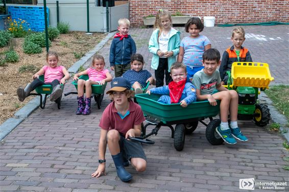 Dieren knuffelen en soep slurpen - Lommel