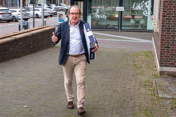 Dirk Seresia wint verkiezingsstrijd - Pelt