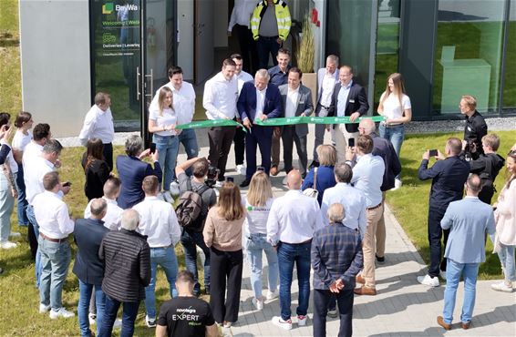 Distributiecentrum BayWa r.e. geopend - Tongeren