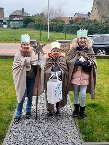 Driekoningen zingen, een oud gebruik - Lommel