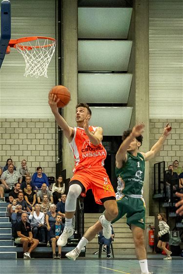 Drukke startdag bij basket Lommel - Lommel