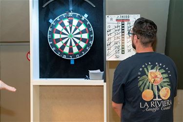 Een dartstoernooi bij Lommel SK - Lommel