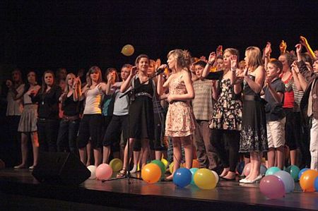 Een musical door tweedejaars leerlingen - Overpelt